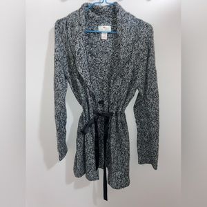 Two Hearts Maternity Size Medium Sweater Cardigan